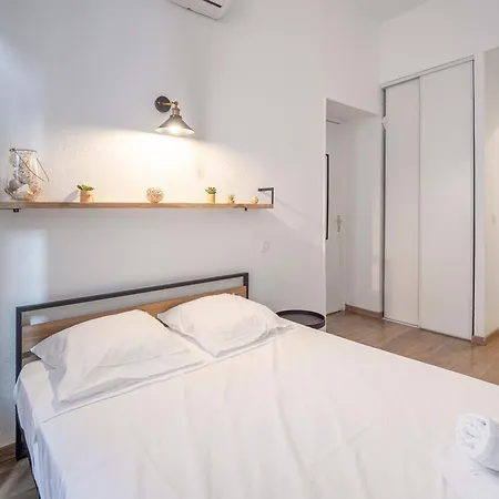 Apartment Le Nidcatalan - Centre-ville - 4 Pers *